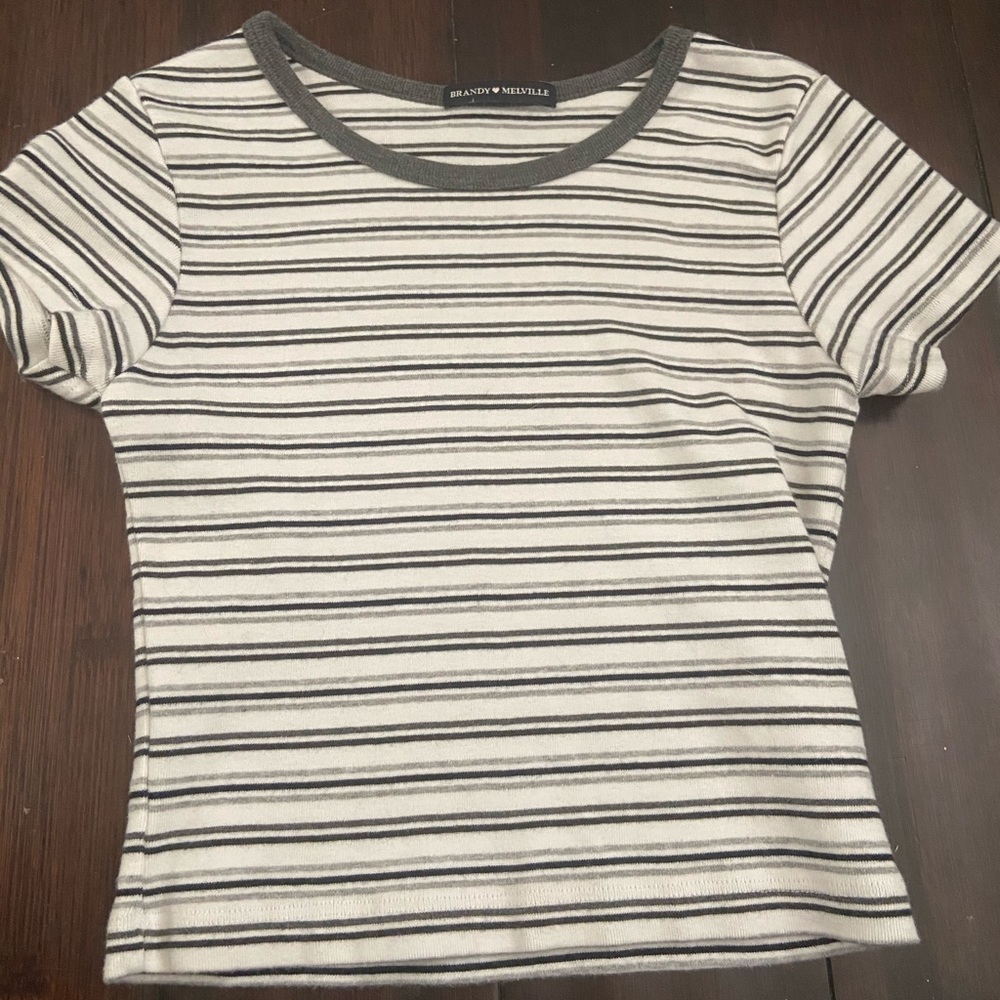 Brandy Melville tee